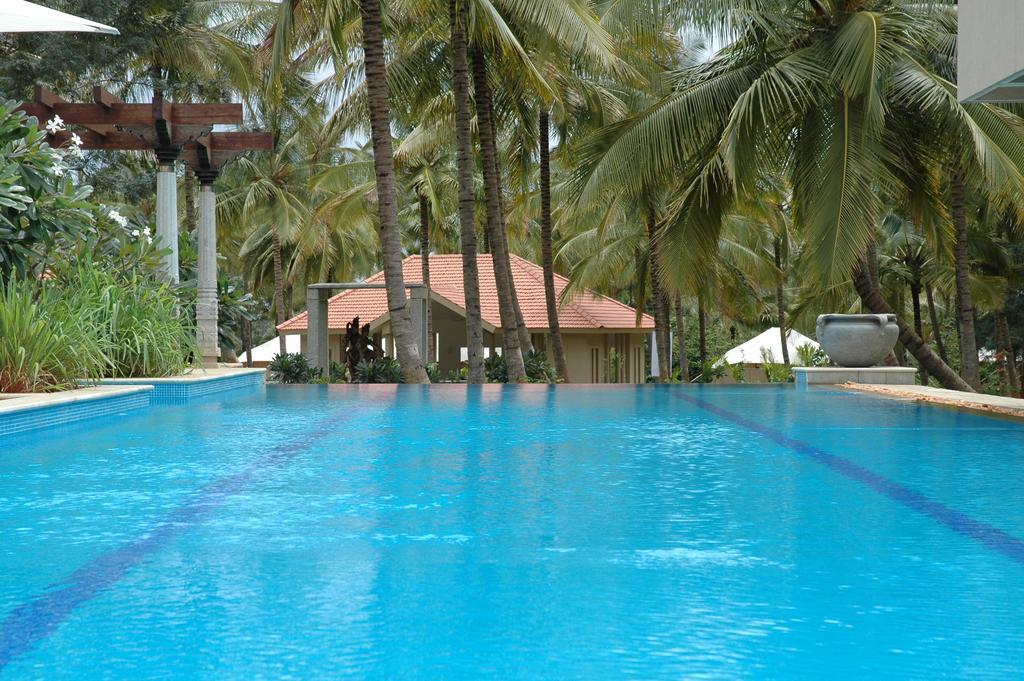 Shreyas Retreat Hotel Nelamangala Kültér fotó